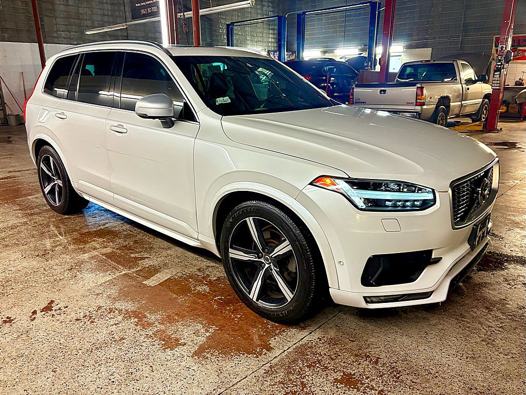 2016 Volvo XC90 Image 8