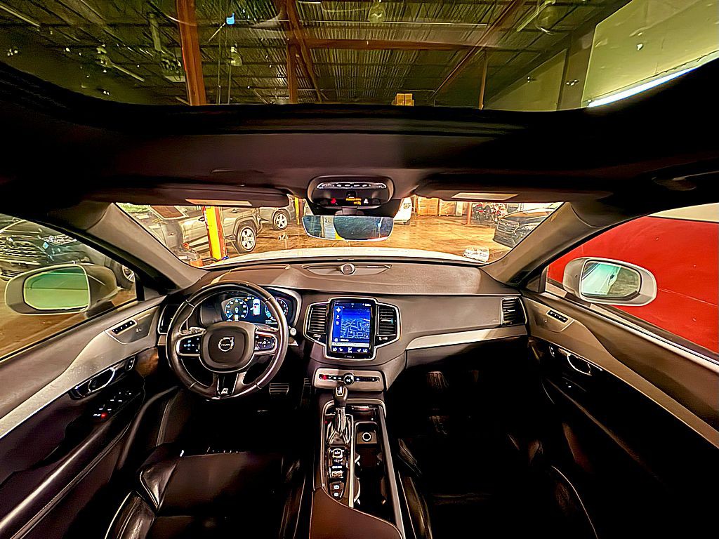 2016 Volvo XC90 Image 22