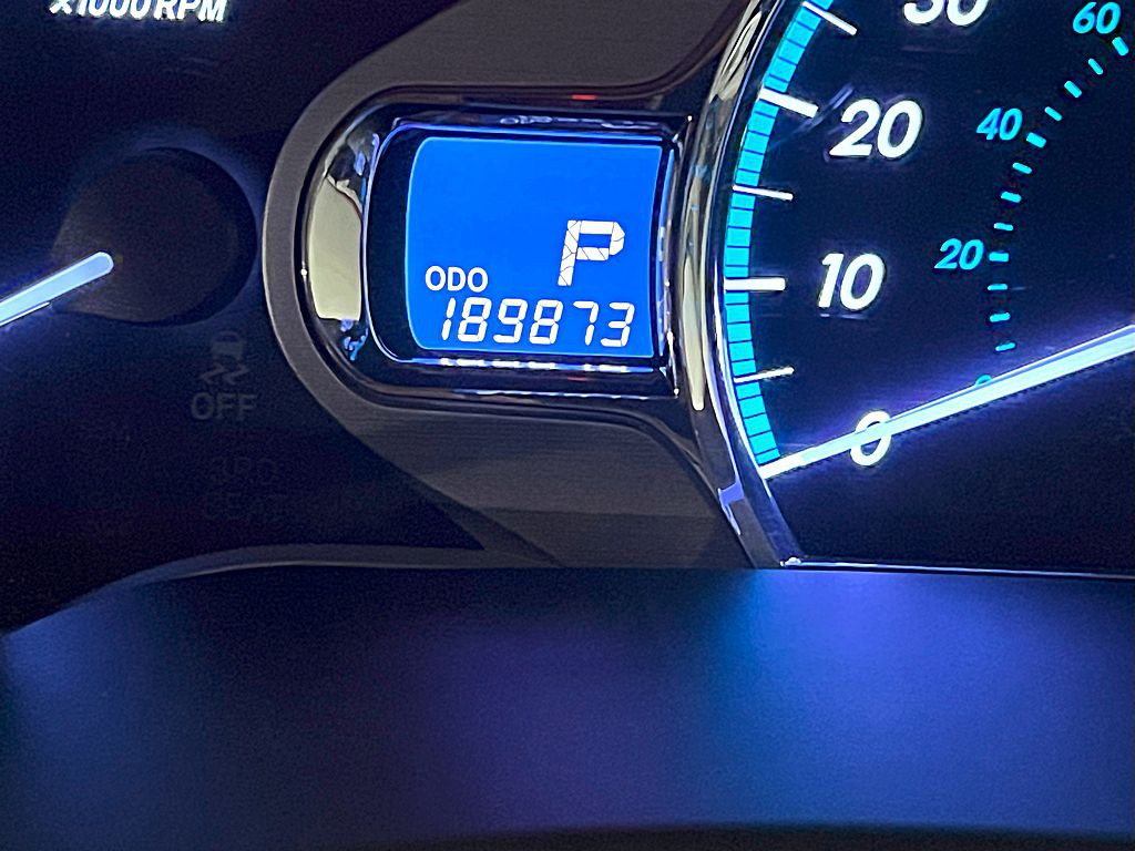 2014 Toyota Sienna Image 24
