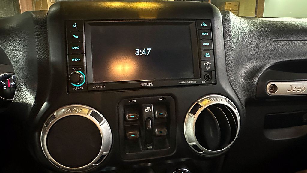 2014 Jeep Wrangler Unlimited Image 20