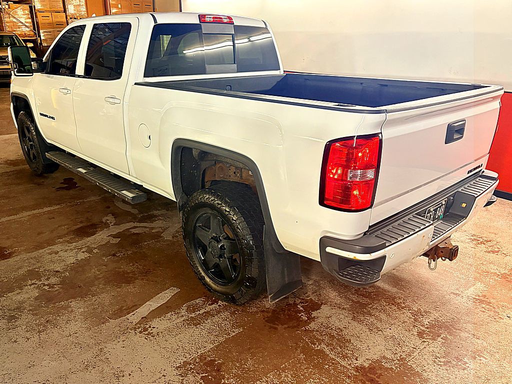 2015 GMC Sierra Image 5