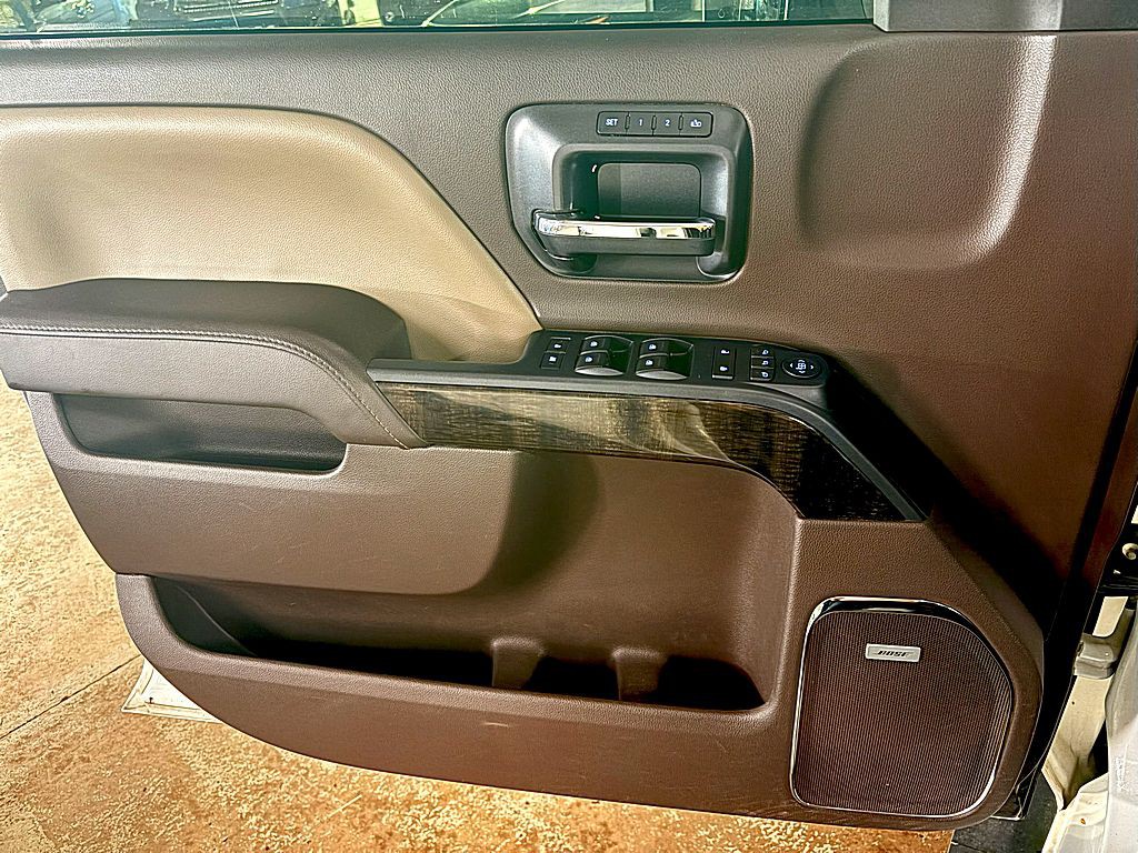 2015 GMC Sierra Image 21