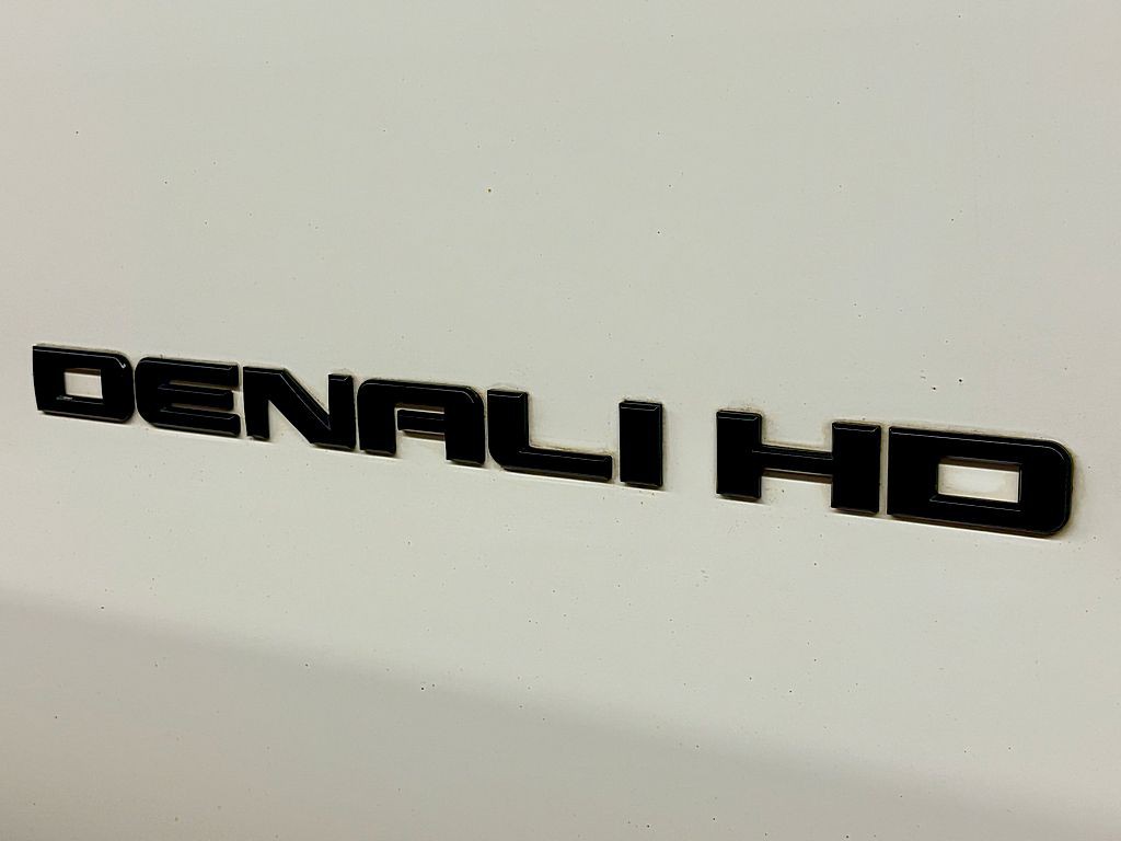 2015 GMC Sierra Image 31