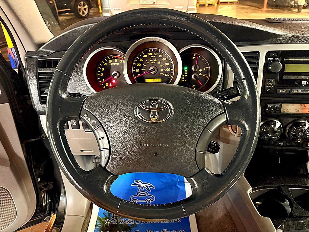 2007 Toyota 4Runner Image 11