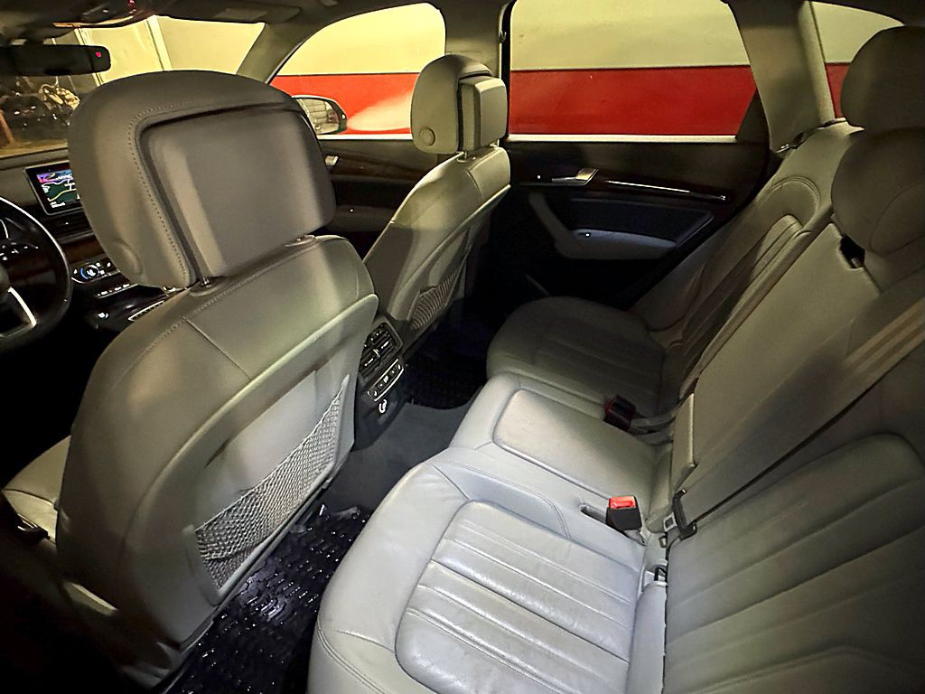2018 Audi Q5 Image 17