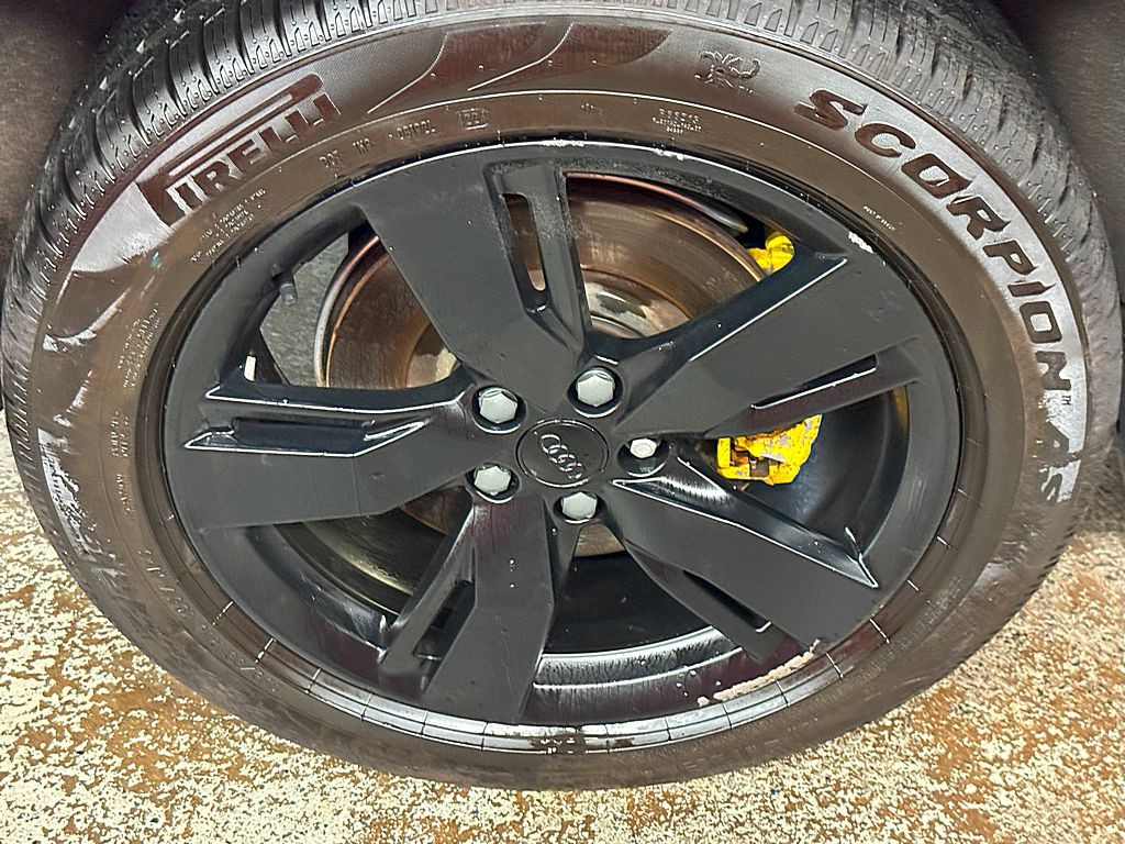 2018 Audi Q5 Image 24