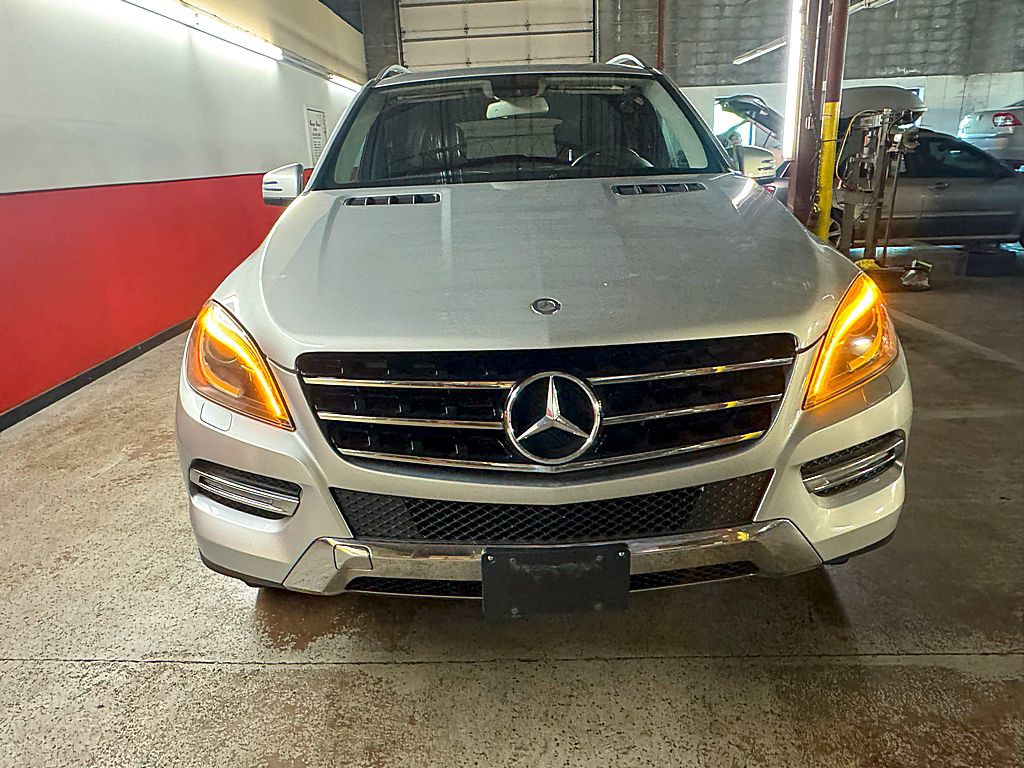 2013 Mercedes-Benz M-Class Image 9