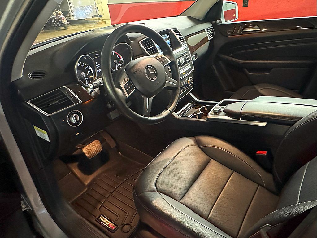 2013 Mercedes-Benz M-Class Image 10