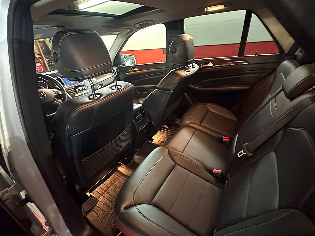 2013 Mercedes-Benz M-Class Image 19