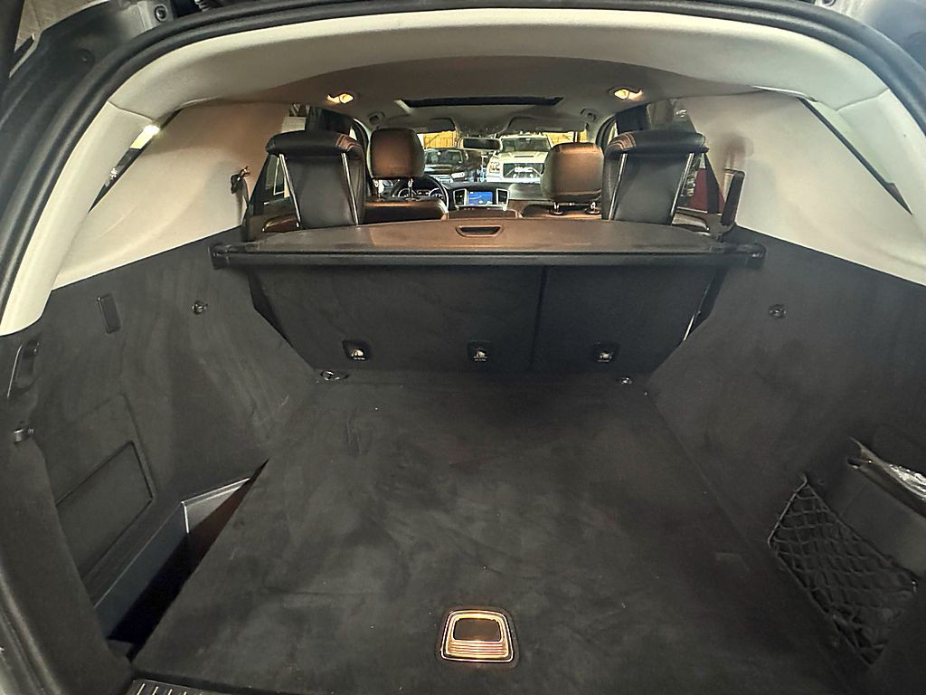 2013 Mercedes-Benz M-Class Image 21