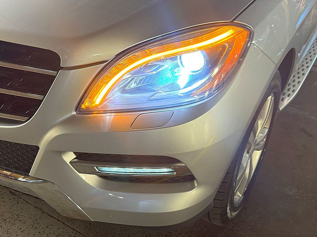 2013 Mercedes-Benz M-Class Image 30
