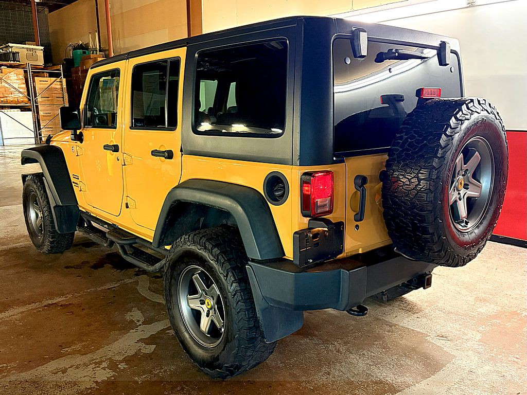 2013 Jeep Wrangler Unlimited Image 5