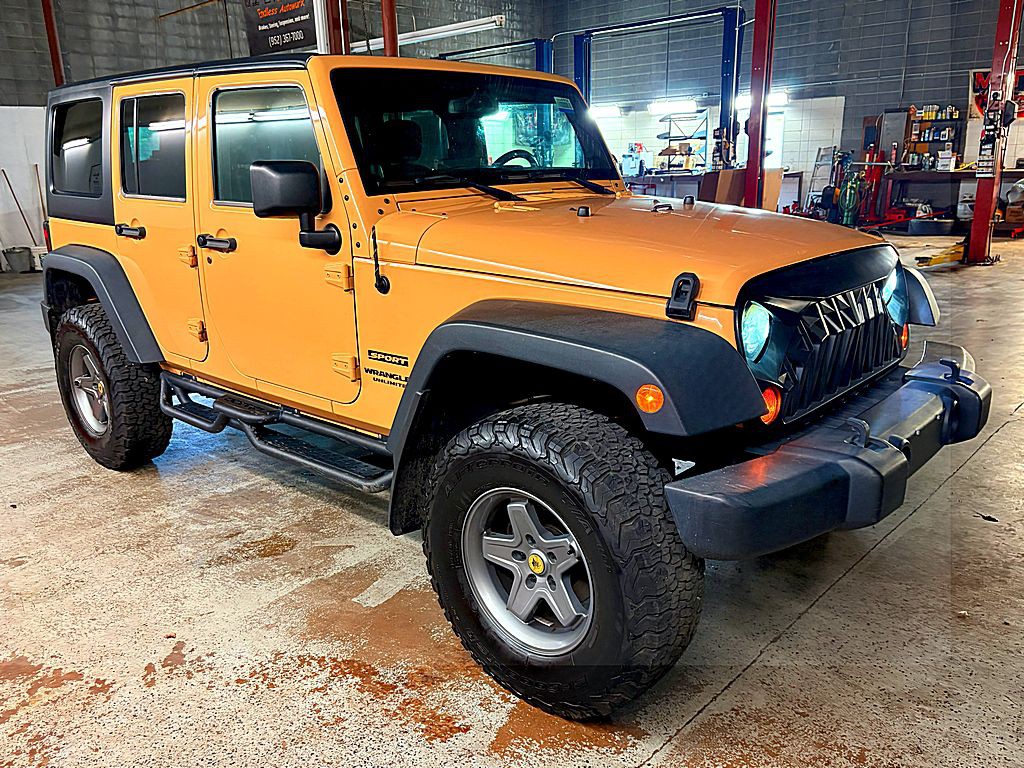 2013 Jeep Wrangler Unlimited Image 8