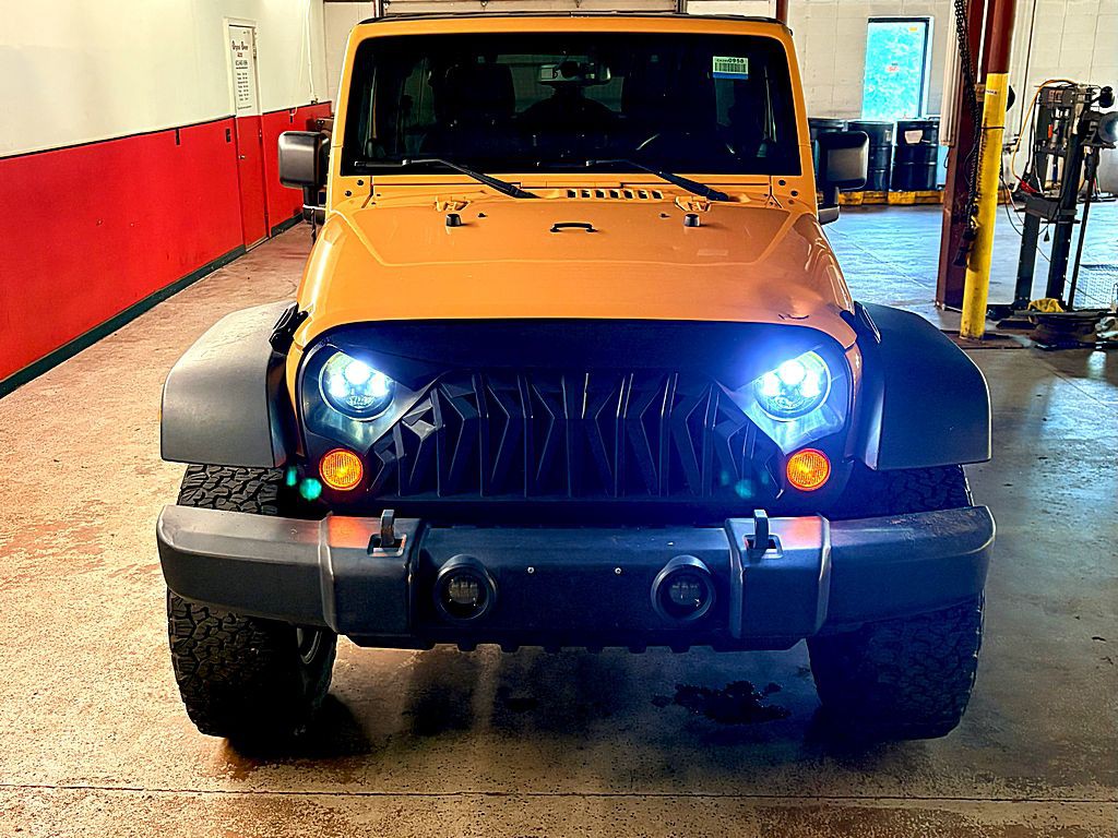 2013 Jeep Wrangler Unlimited Image 9
