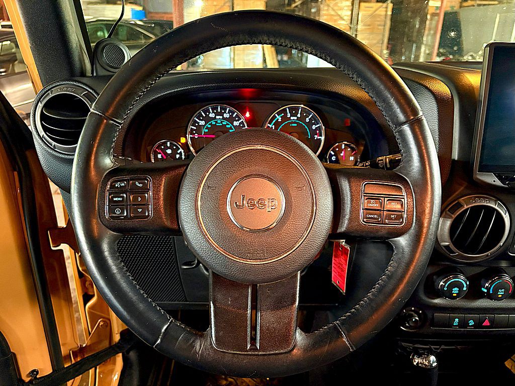 2013 Jeep Wrangler Unlimited Image 11