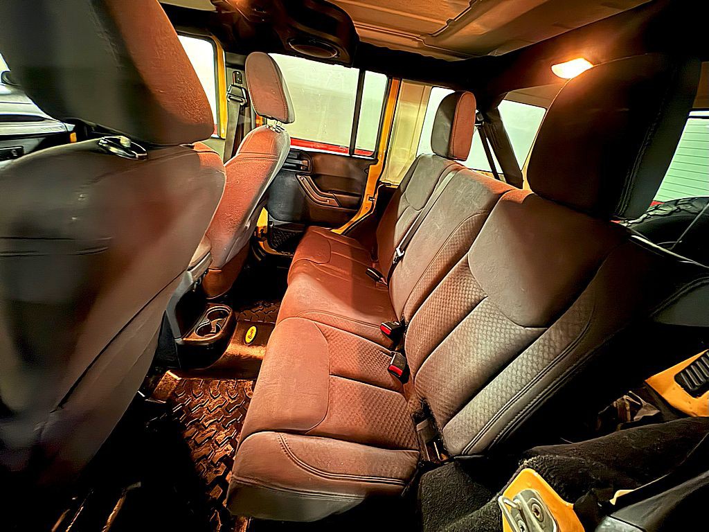 2013 Jeep Wrangler Unlimited Image 18