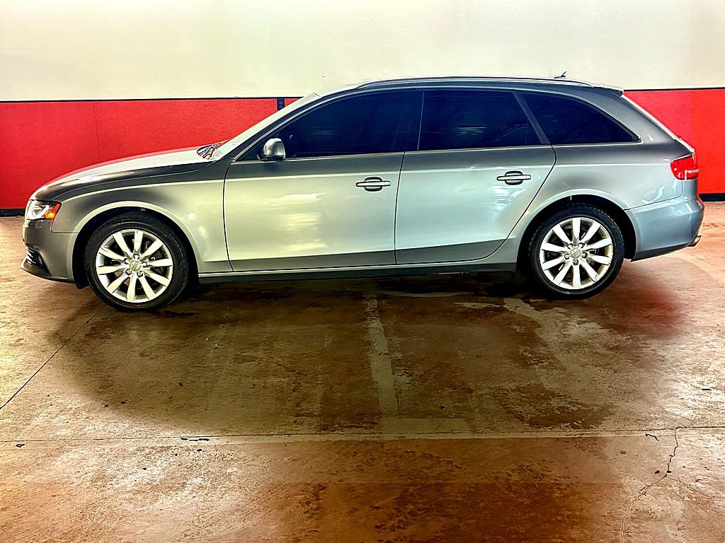 2010 Audi A4 Image 4