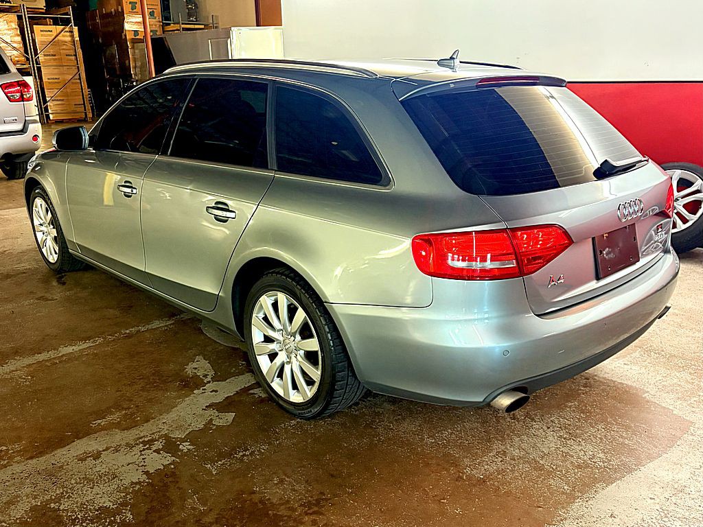 2010 Audi A4 Image 5