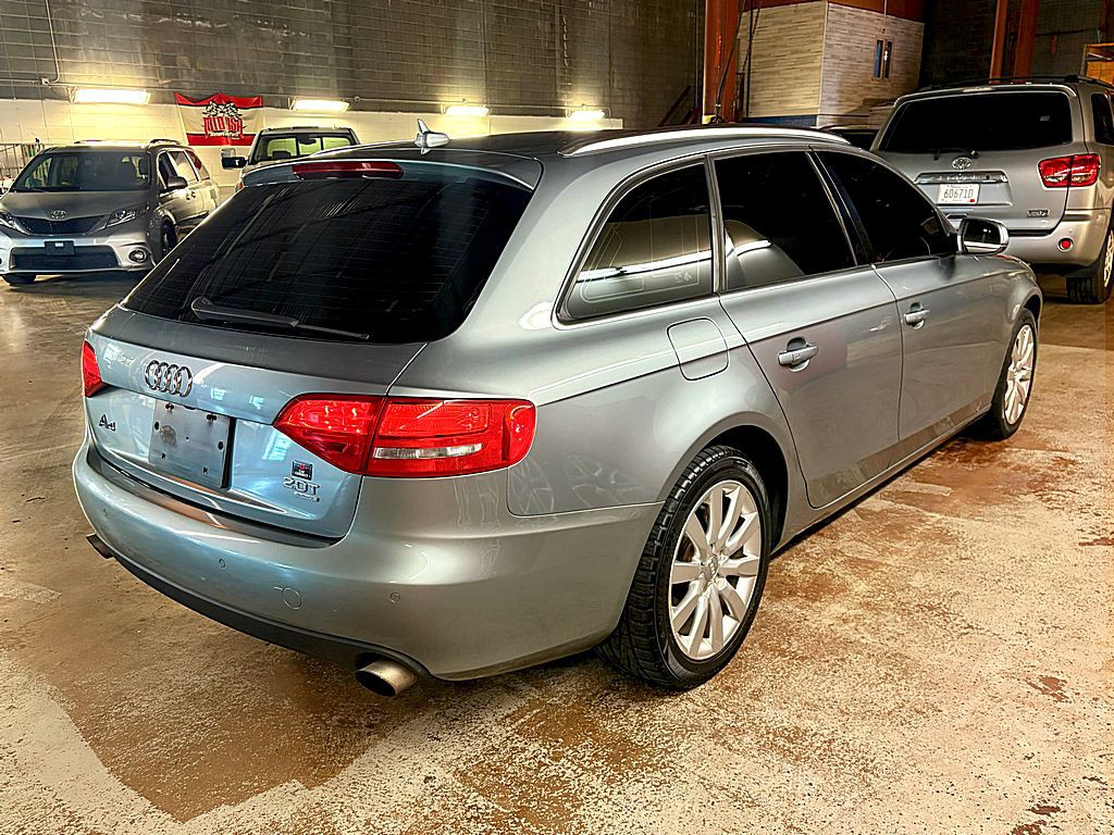 2010 Audi A4 Image 7