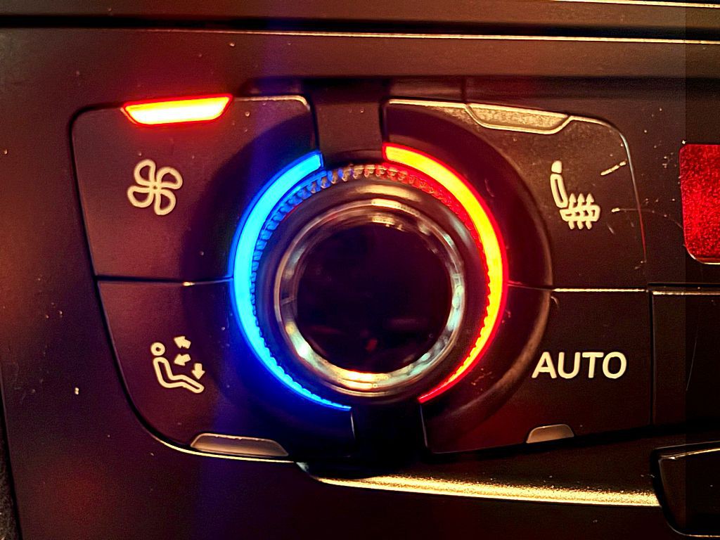 2010 Audi A4 Image 15