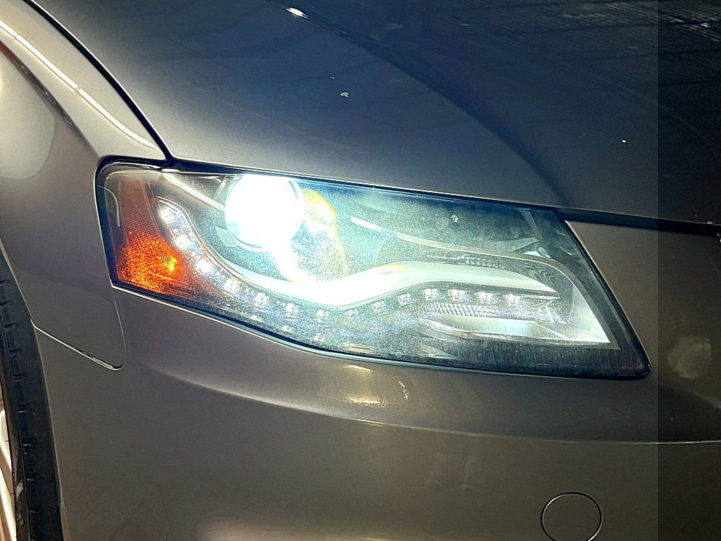 2010 Audi A4 Image 26