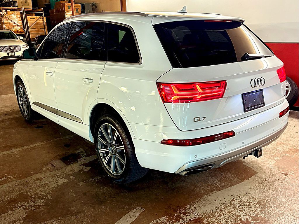 2018 Audi Q7 Image 5