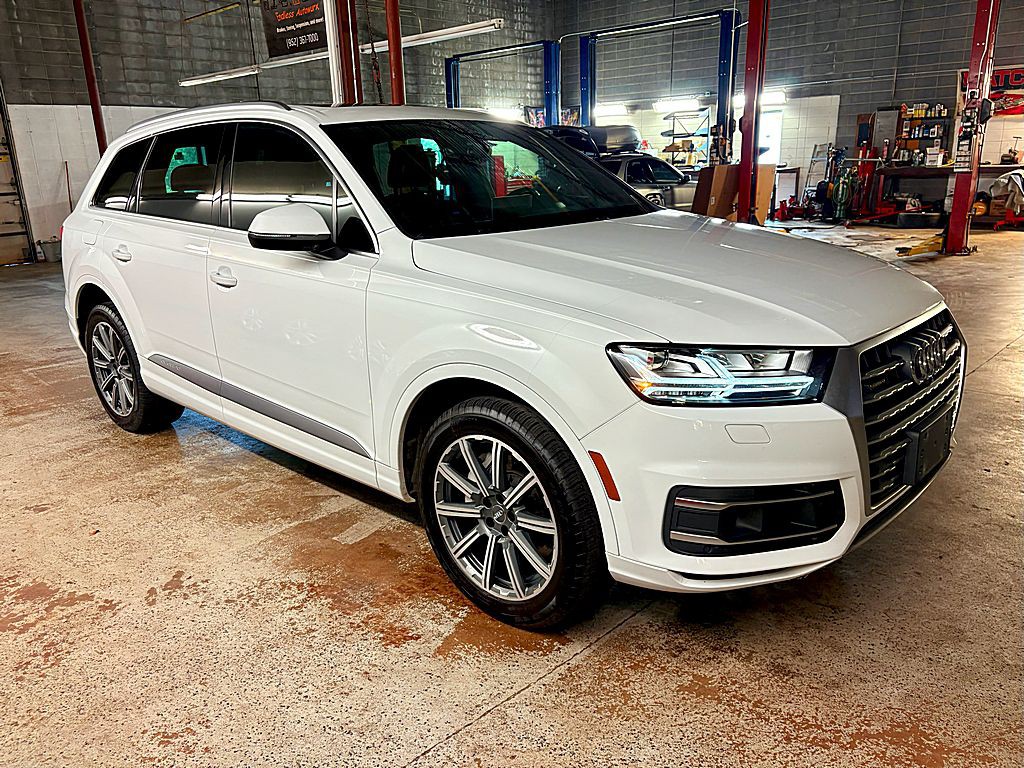 2018 Audi Q7 Image 8