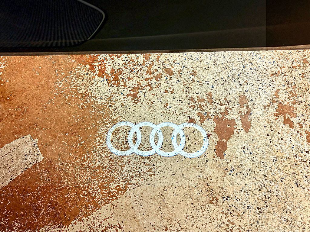 2018 Audi Q7 Image 32