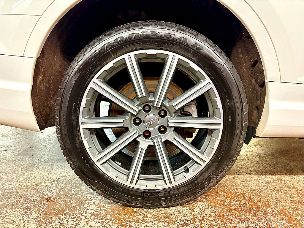 2018 Audi Q7 Image 33