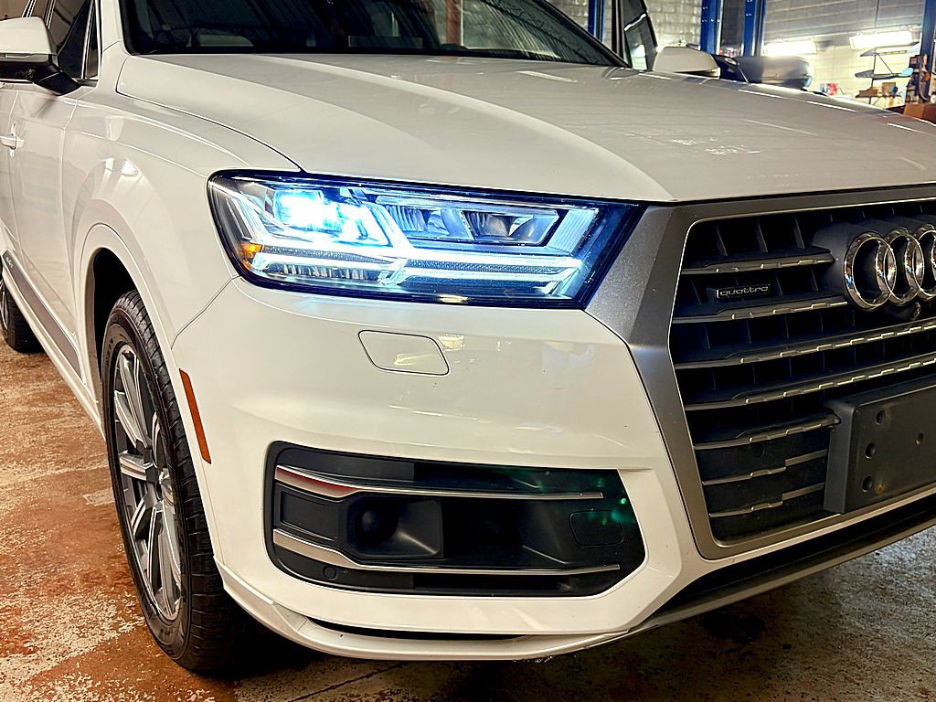 2018 Audi Q7 Image 37