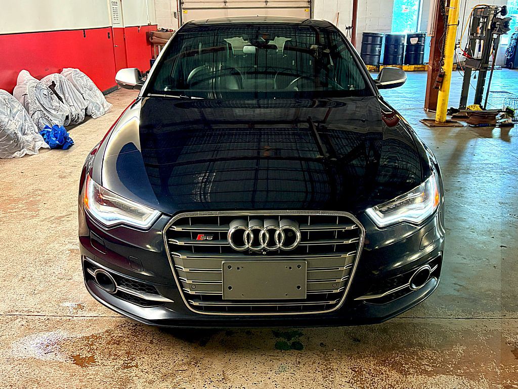 2013 Audi S6 Image 8