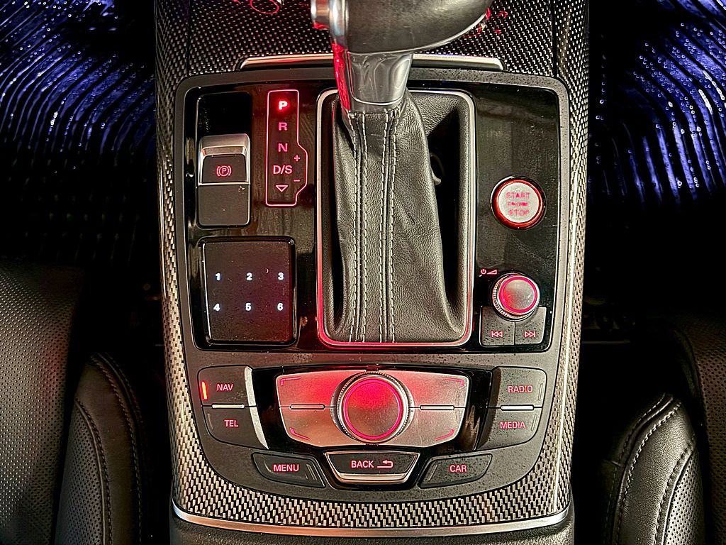 2013 Audi S6 Image 14