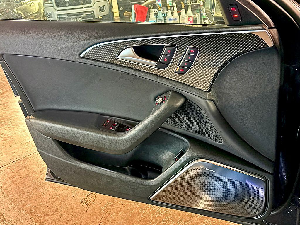 2013 Audi S6 Image 20