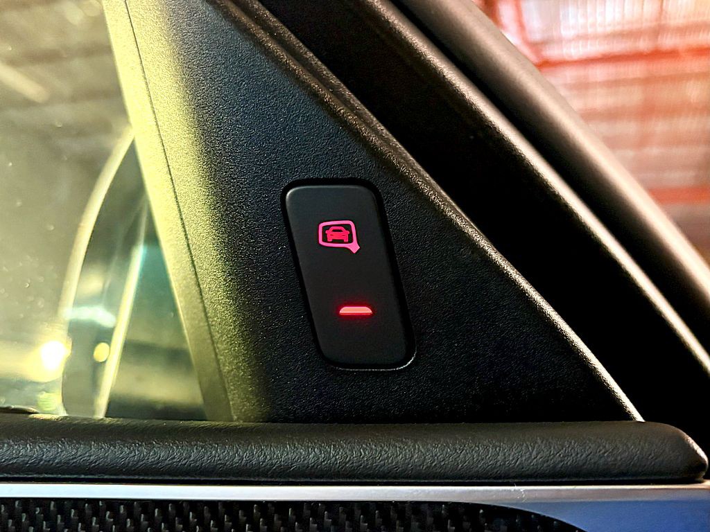 2013 Audi S6 Image 21
