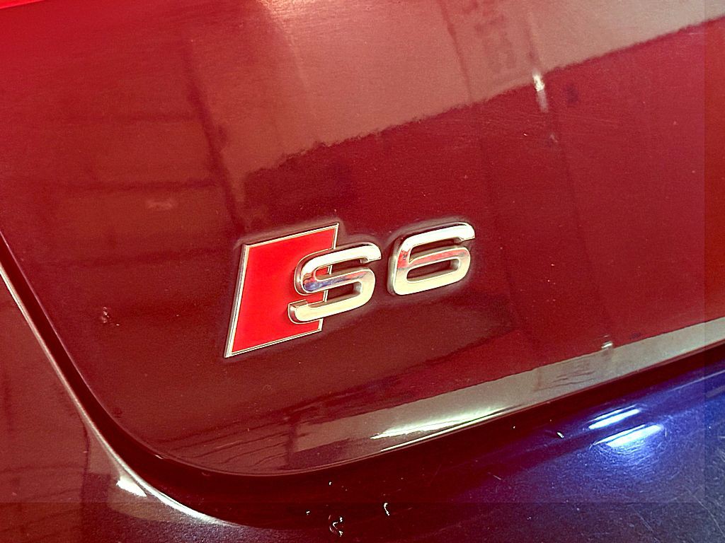 2013 Audi S6 Image 33