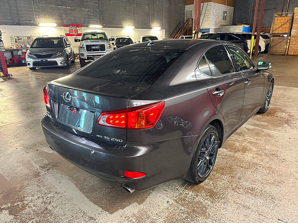 2009 Lexus IS Image 7