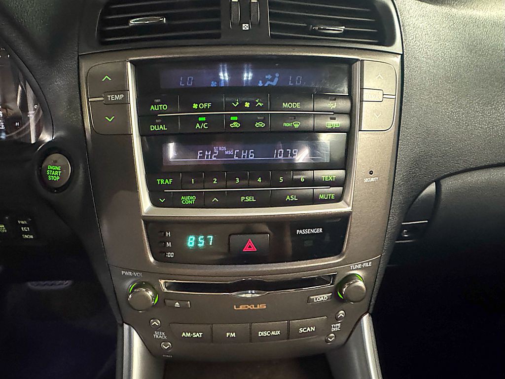 2009 Lexus IS Image 12