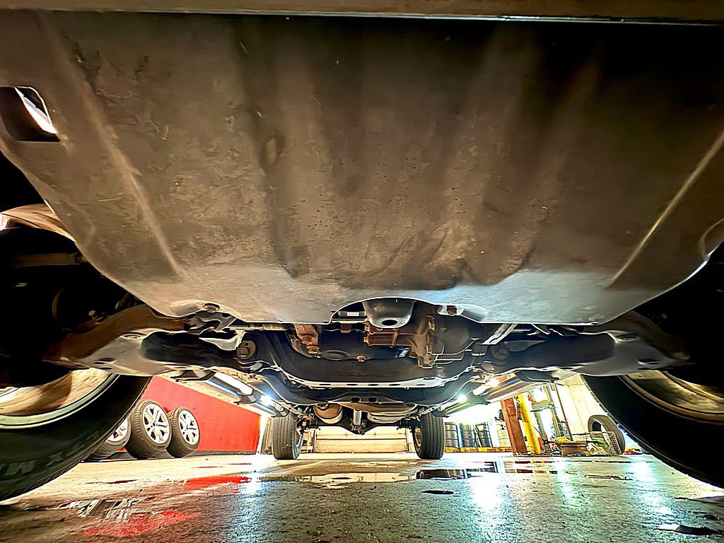 2017 Toyota Tacoma Image 32