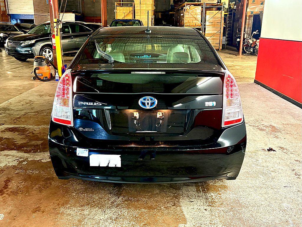 2010 Toyota Prius Image 6