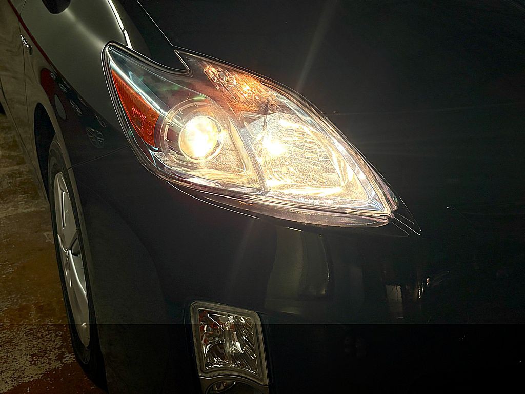 2010 Toyota Prius Image 10