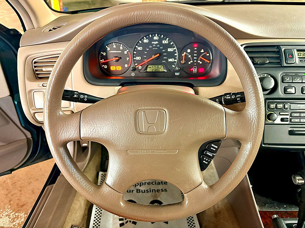 2000 Honda Accord Image 11