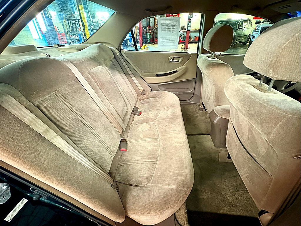 2000 Honda Accord Image 19