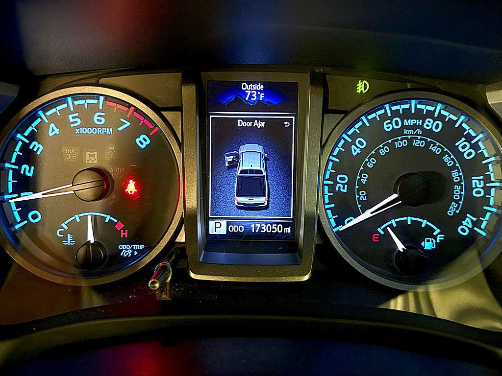 2016 Toyota Tacoma Image 12