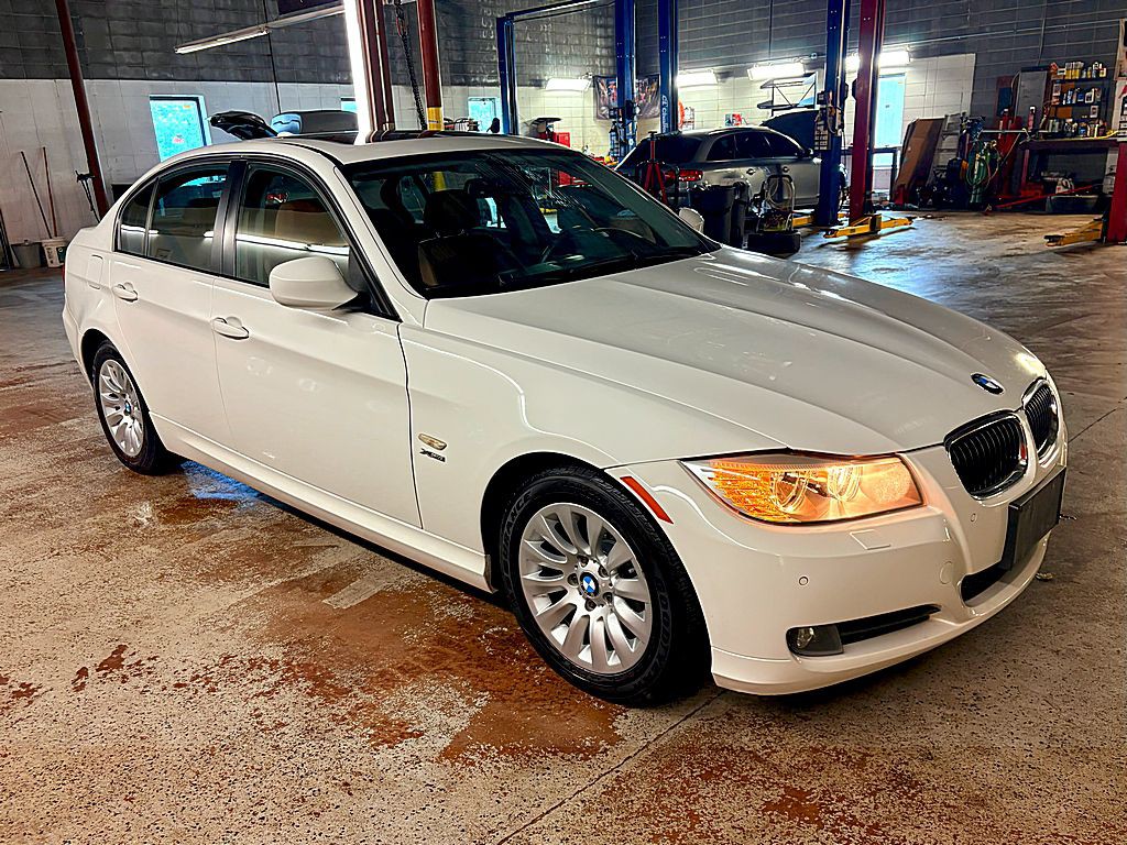 2009 BMW 3 Series Image 8