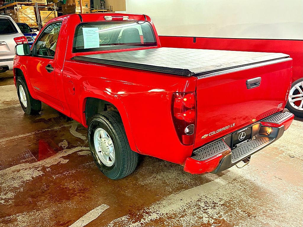 2004 Chevrolet Colorado Image 5