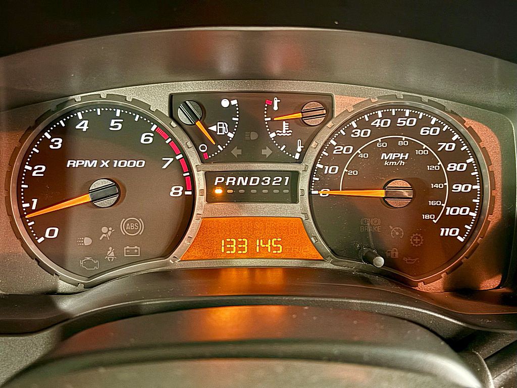2004 Chevrolet Colorado Image 12