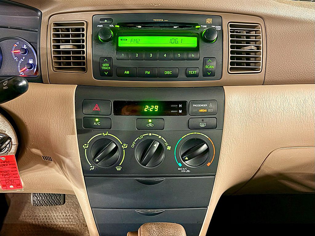 2007 Toyota Corolla Image 16