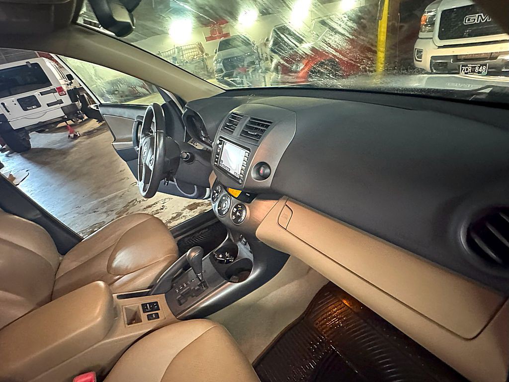 2009 Toyota Rav4 Image 21