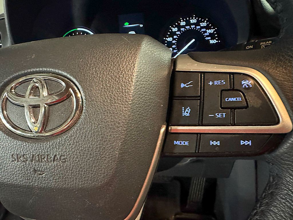 2021 Toyota Sienna Image 16