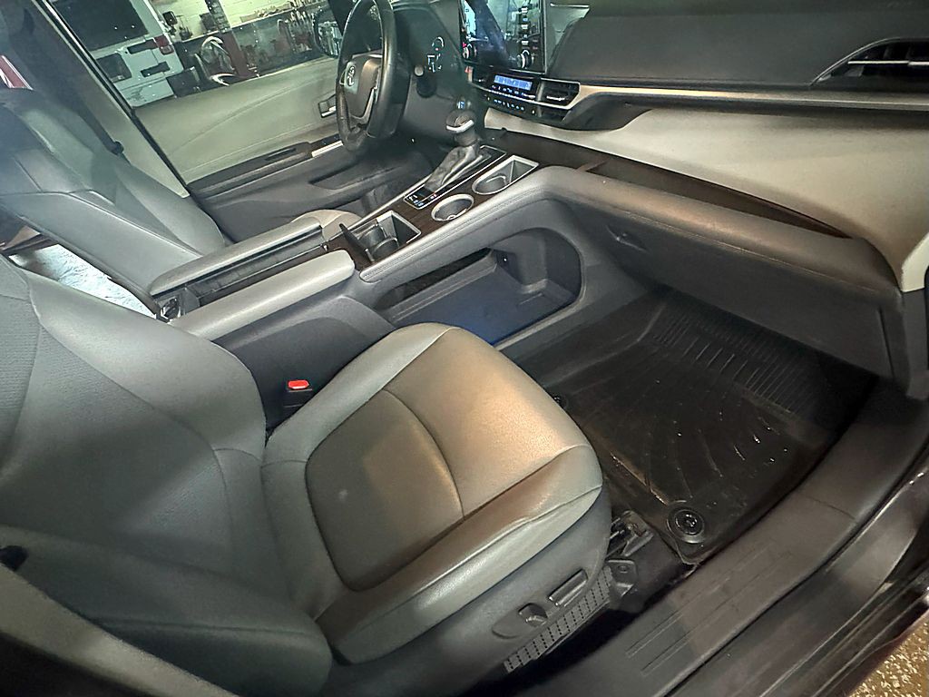 2021 Toyota Sienna Image 23